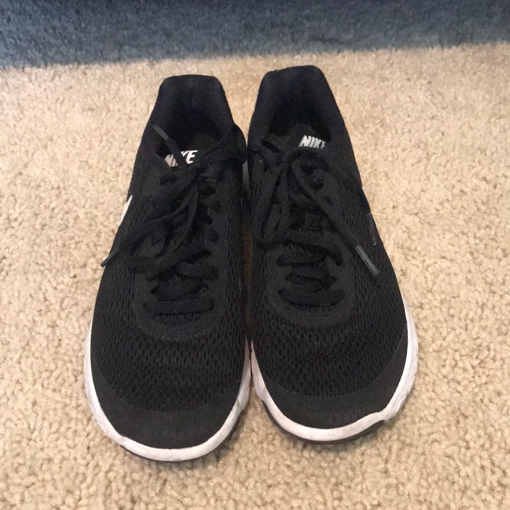 Nike Flex Experience RN6 shoes